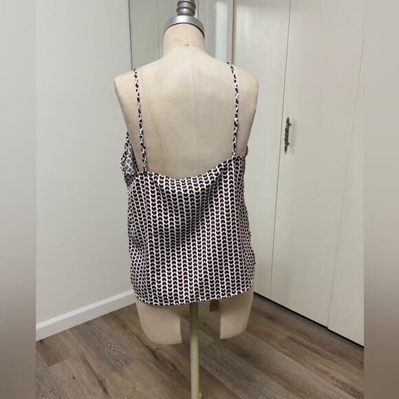 A New Day Brown and White Patterned V-Neck Strap Women's Top Medium - Picture 3 of 5